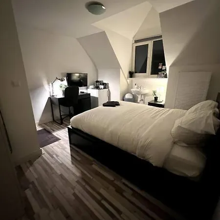 404 - - By T&s. Apartamento